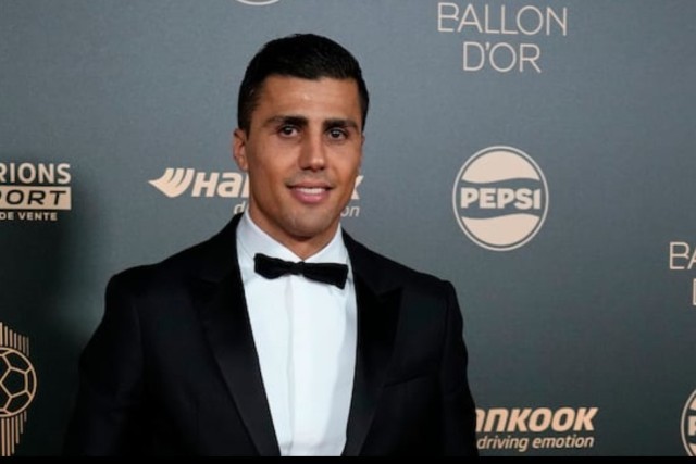 栾利程强杀内线 长驱直入双手灌筐