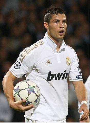 老詹直言东契奇定位明确，湖人仍存隐忧！雷迪克表达不满，斯玛特失误成隐患