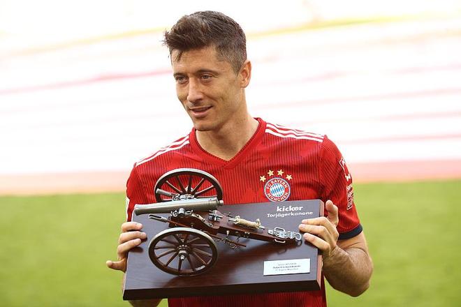 LPL年度最惨上单：巅峰期嘲讽TheShy，新赛季被背刺失业回农村